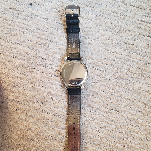 Fossil Watch - Picture 2 of 5
